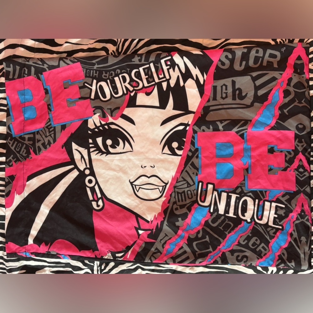 Monster High Pillowcase (1)